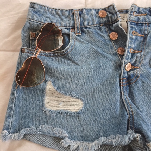 4-button fly daisy dukes (jean shorts) - Picture 4 of 6